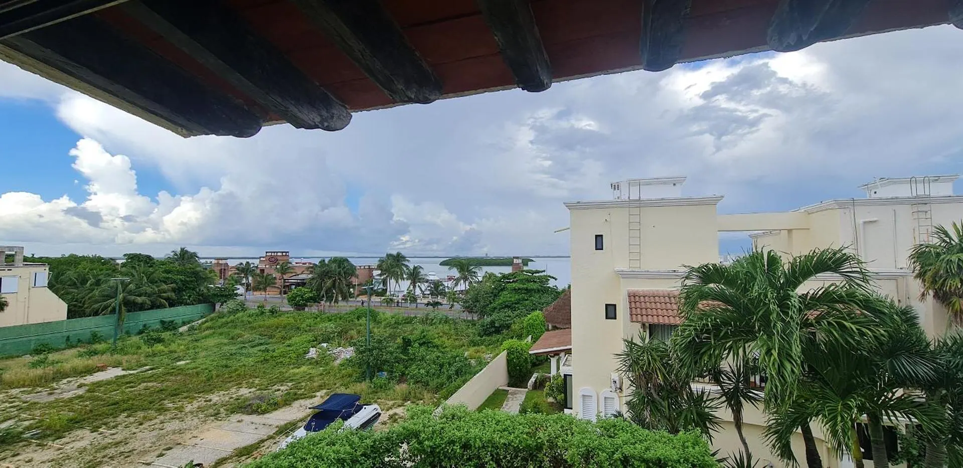 Cascadas, Charming Home Great Location With Pool & Garden Cancun Apartment