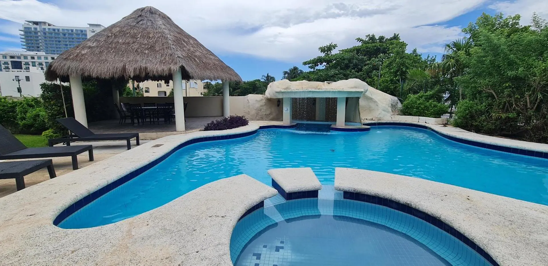 Apartment Cascadas, Charming Home Great Location With Pool & Garden Cancun