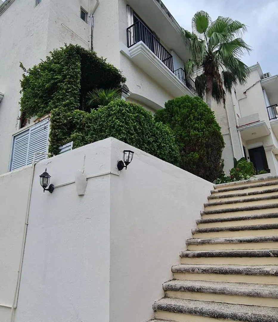 Apartment Cascadas, Charming Home Great Location With Pool & Garden Cancun